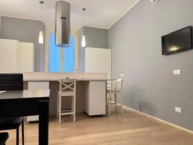 Isola Porta Nuova Apartment Milan