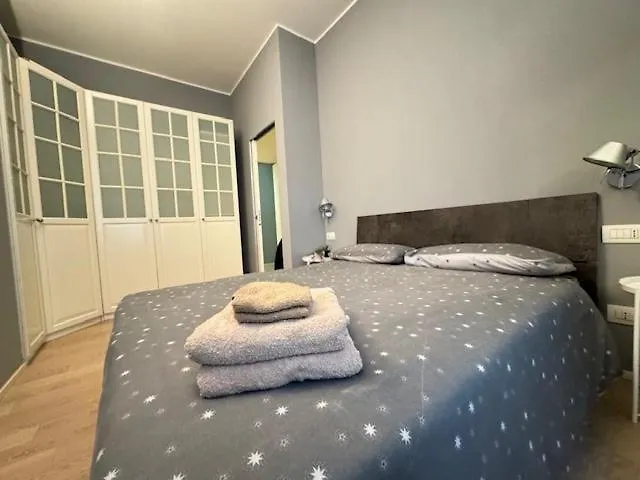 Isola Porta Nuova Apartment Milan Italy