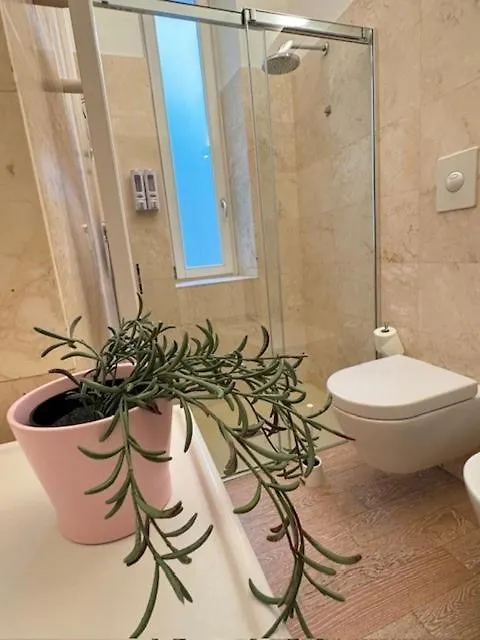 Apartamento Isola Porta Nuova Milán 0*,  Italia